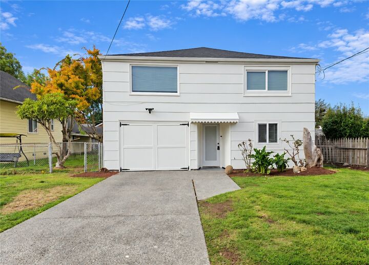 Property Photo:  720  7th Street  WA 98550 