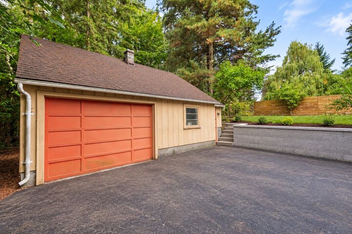 Property Photo: 11325 30th Avenue NE WA 98125