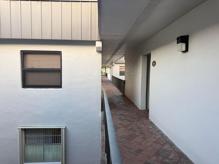 Property Photo: 466 Piedmont J FL 33484