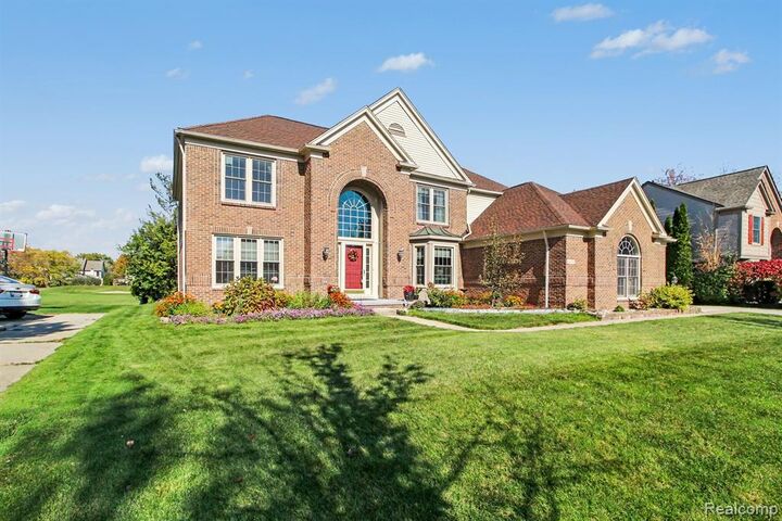 Property Photo:  46856 Eastbourne Road  MI 48188 