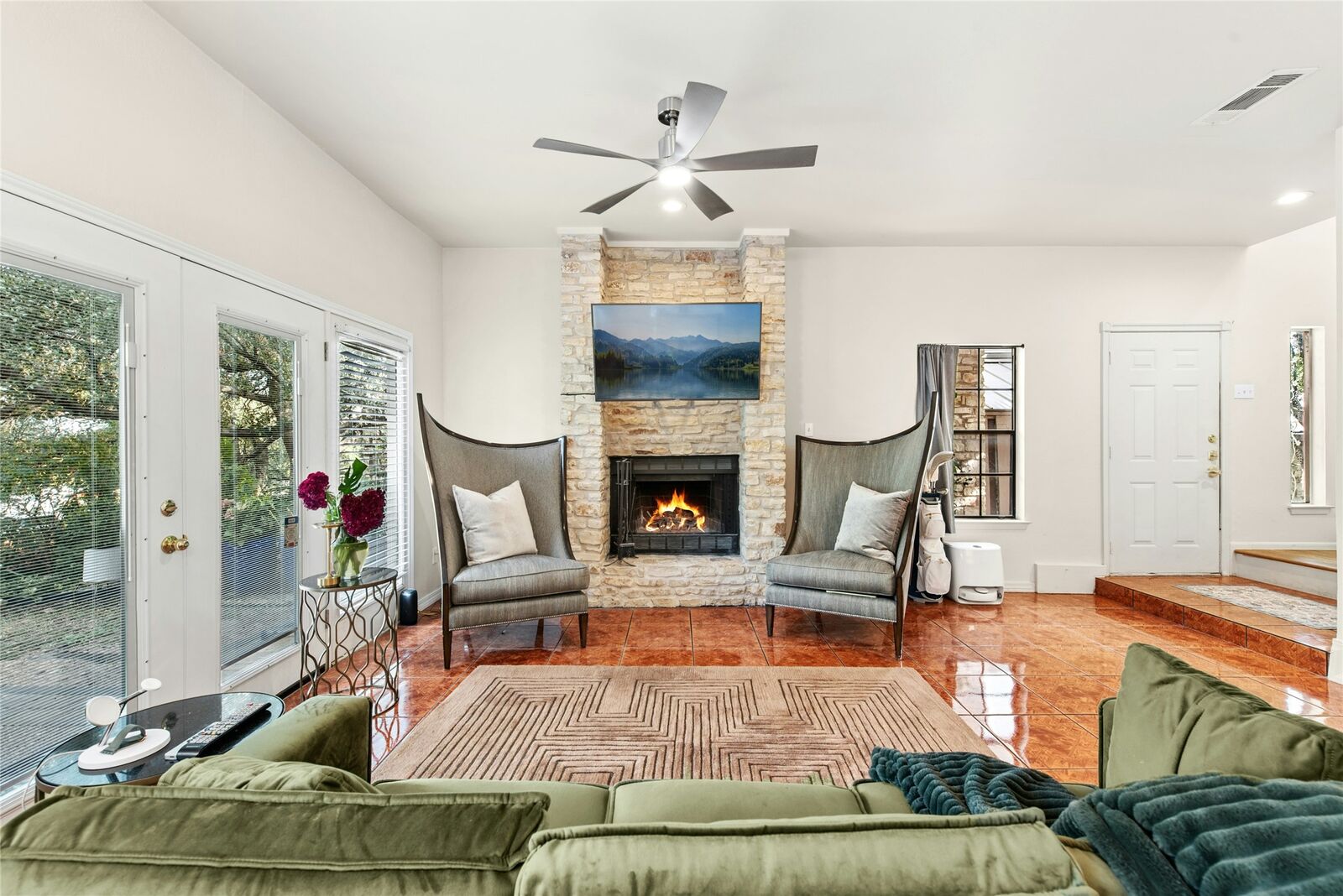 Property Photo:  2201 Lakeway Boulevard 23  TX 78734 