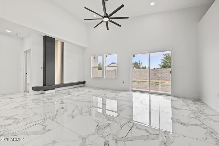 Property Photo: 11752 W Benito Drive AZ 85123