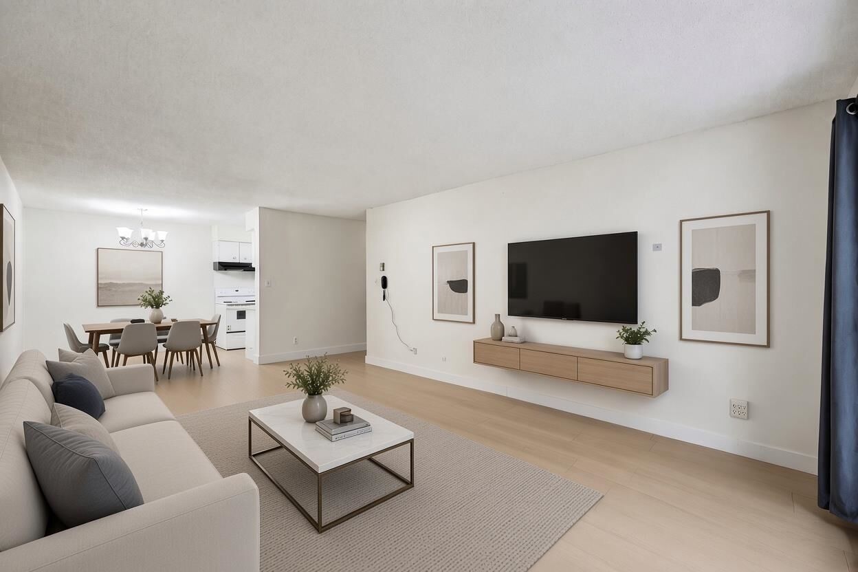 Property Photo:  15238 100 Avenue 101  BC V3R 7T9 