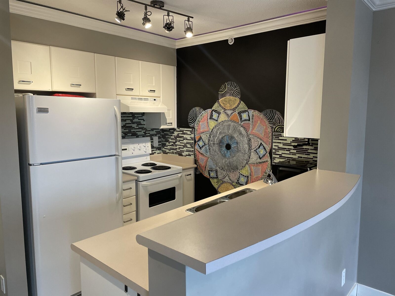 Property Photo:  3438 Vanness Avenue 909  BC V5R 6E7 