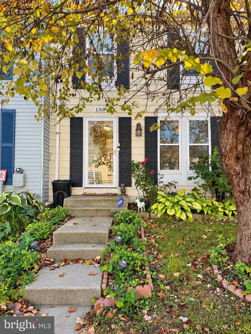 Property Photo:  1307 Acorn Ridge Court  MD 21040 
