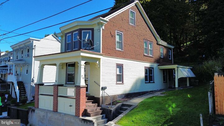 Property Photo:  26 W Savory Street  PA 17901 