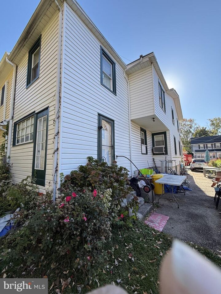 Property Photo:  716 Preston Avenue  PA 19010 