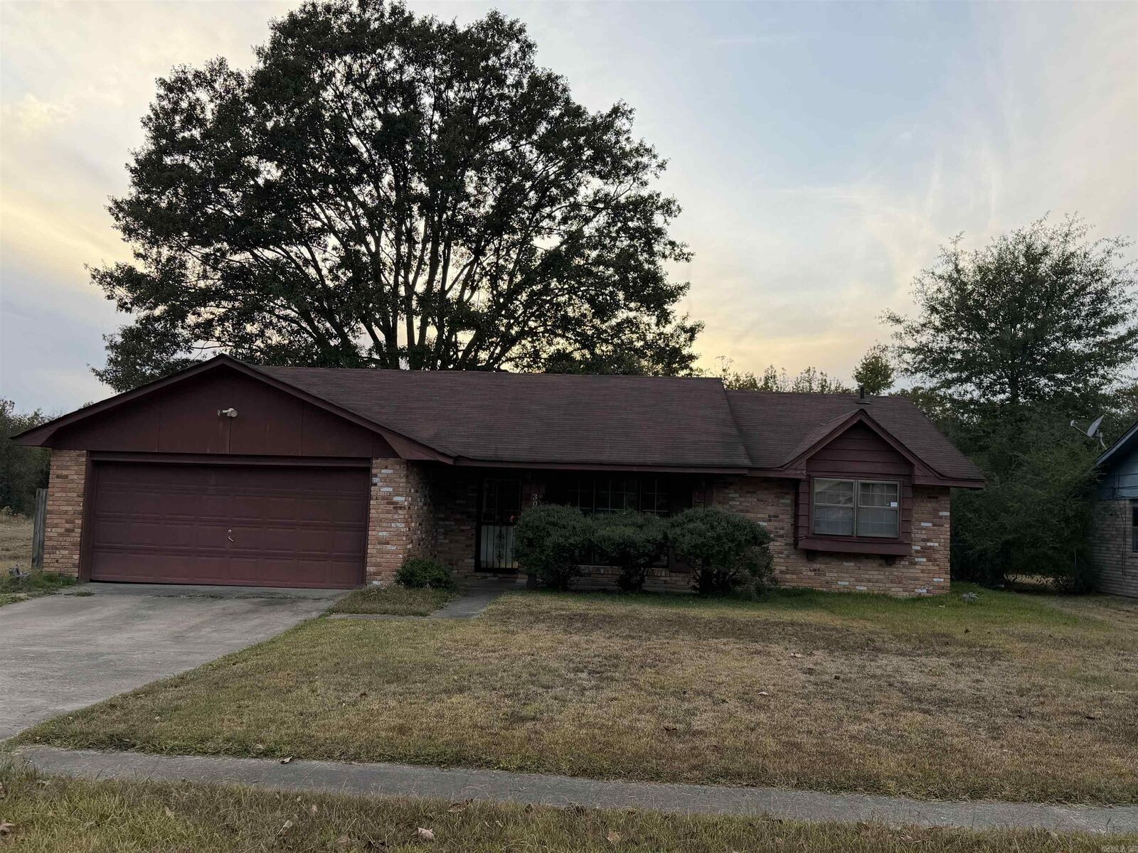 Property Photo:  3001 S Taft  AR 71603 