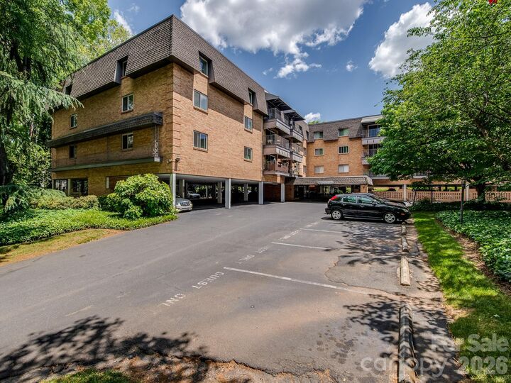 Property Photo: 1323 Queens Road 317 NC 28207