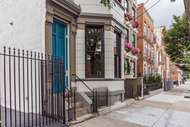 Property Photo: 1420 Elm Street OH 45202