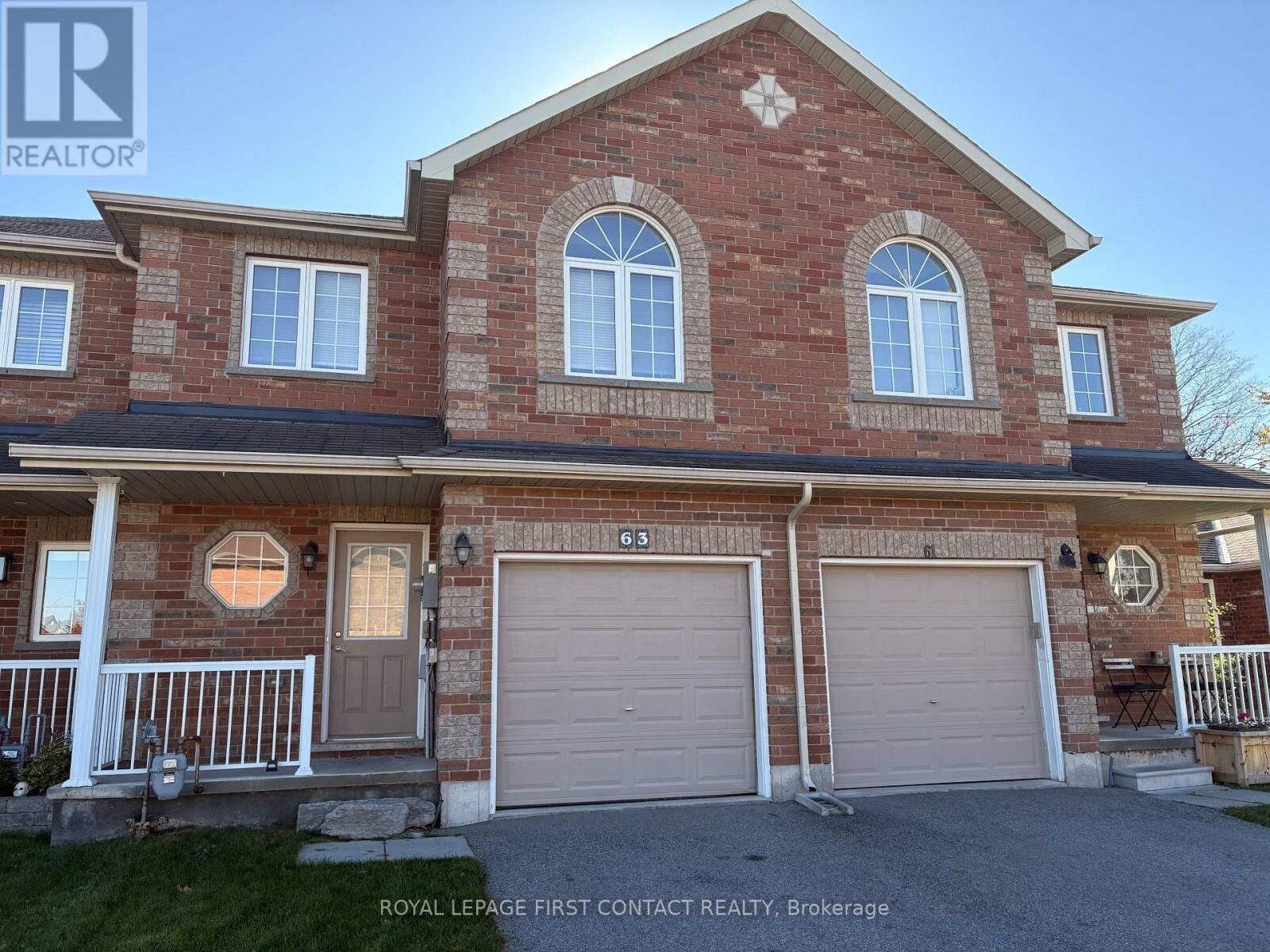 Property Photo:  63 Sydenham  ON L4M 6R5 