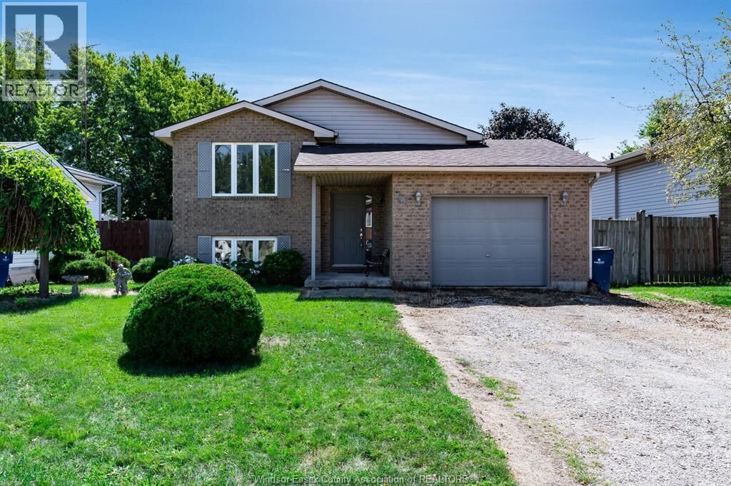 Property Photo: 55 Massey Drive ON N0P 2L0