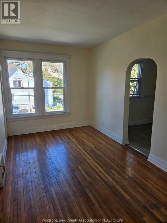 Property Photo:  285 Elliott Street West 2  ON N9A 5Y9 