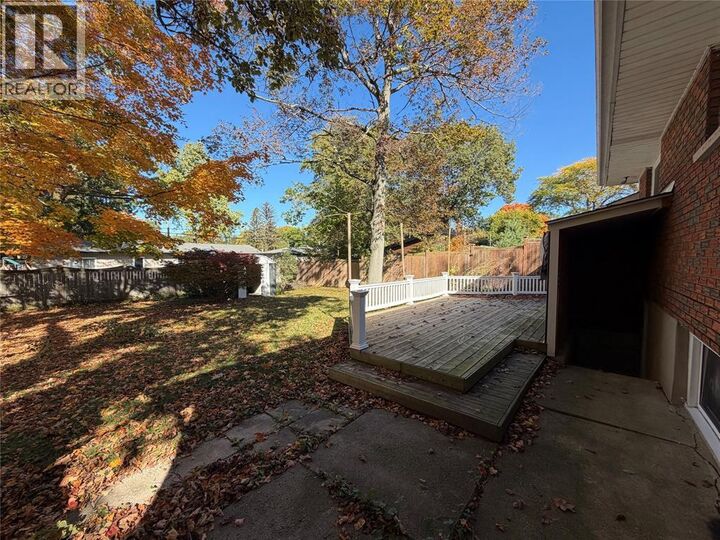 Property Photo: 1282 Cathcart Boulevard ON N7S 2H8