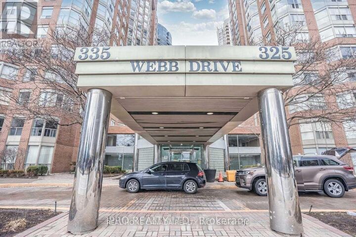 Property Photo: 325 Webb Drive 602 ON L5B 3Z9