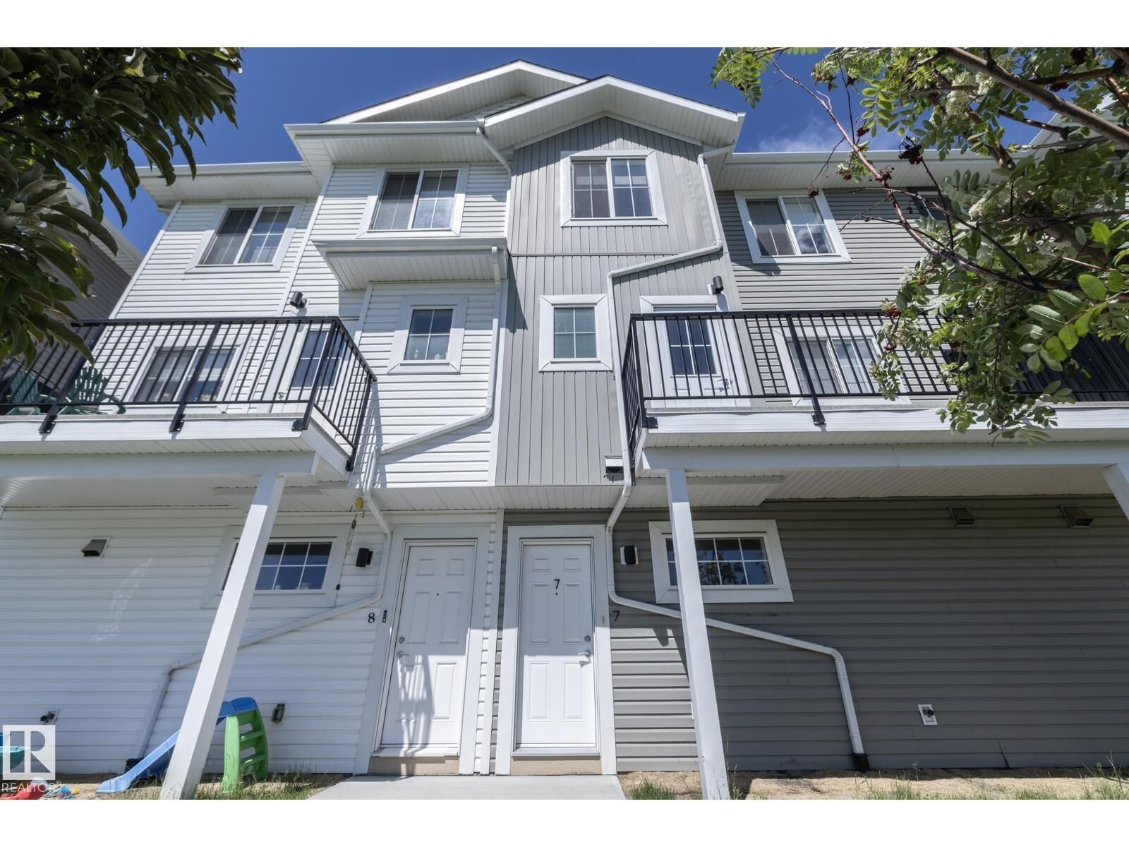 Property Photo:  #53 2610 Maple Wy NW  AB T6T 2R1 