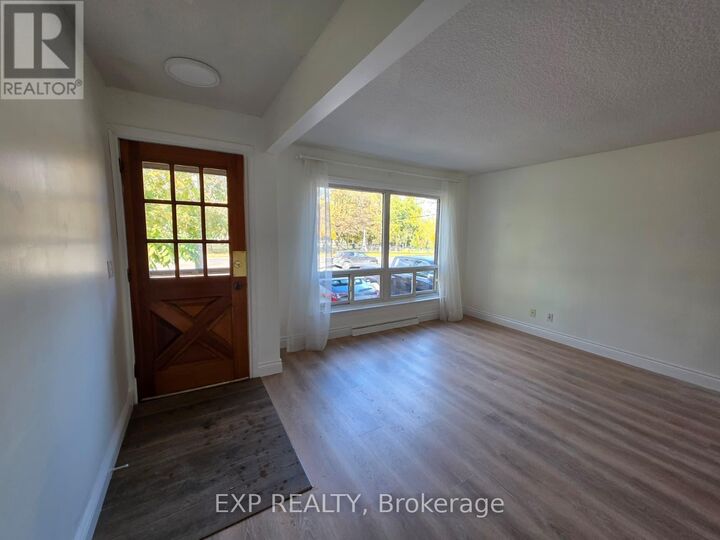 Property Photo: 749 King Street West Main ON L1J 2L2