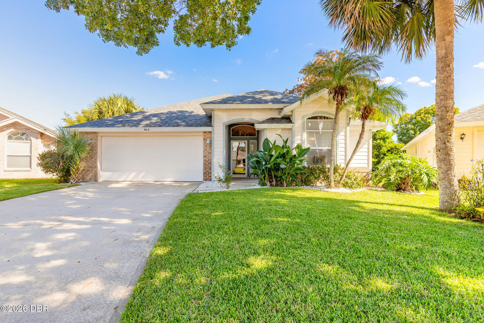 Property Photo:  903 Ashmeade Court  FL 32127 