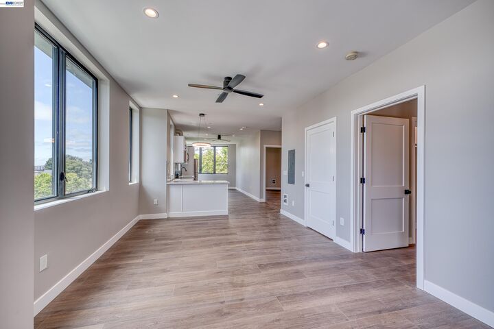 Property Photo: 4202 Telegraph Ave 101 CA 94609