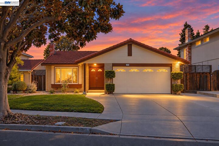 Property Photo: 225 Preston Ct CA 94536