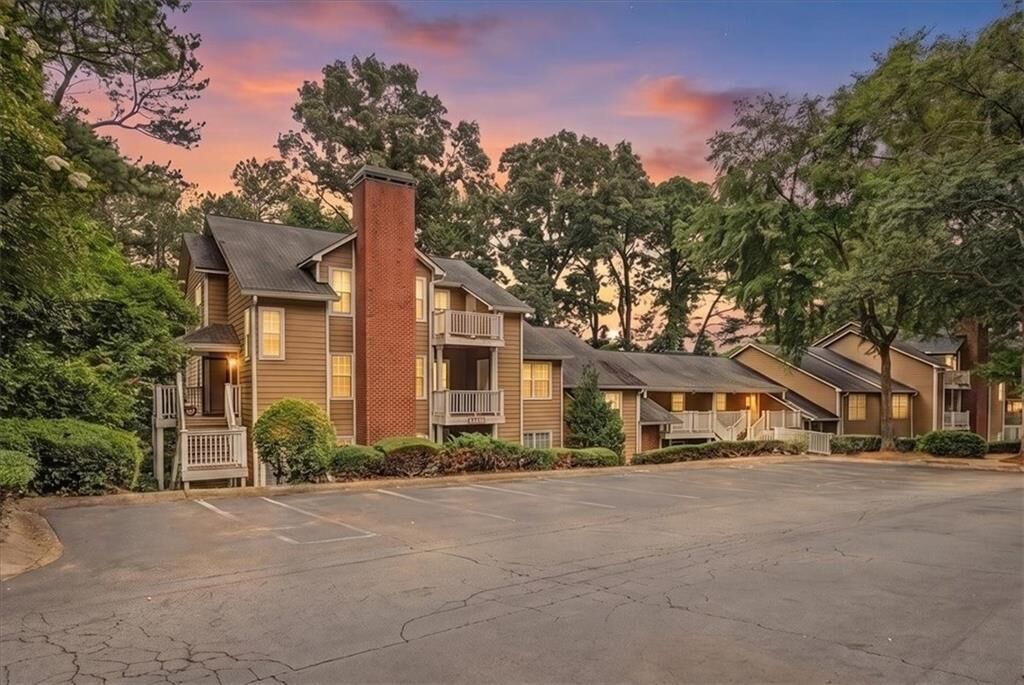 Property Photo: 2034 River Heights Walk SE GA 30067