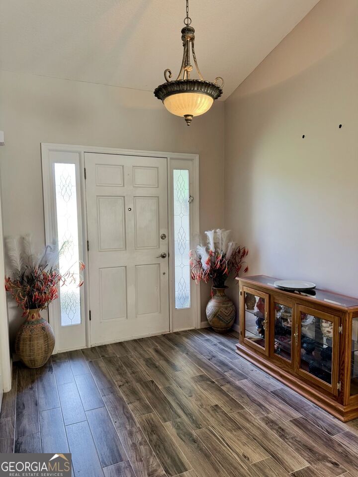 Property Photo:  908 Lang Avenue  GA 31569 