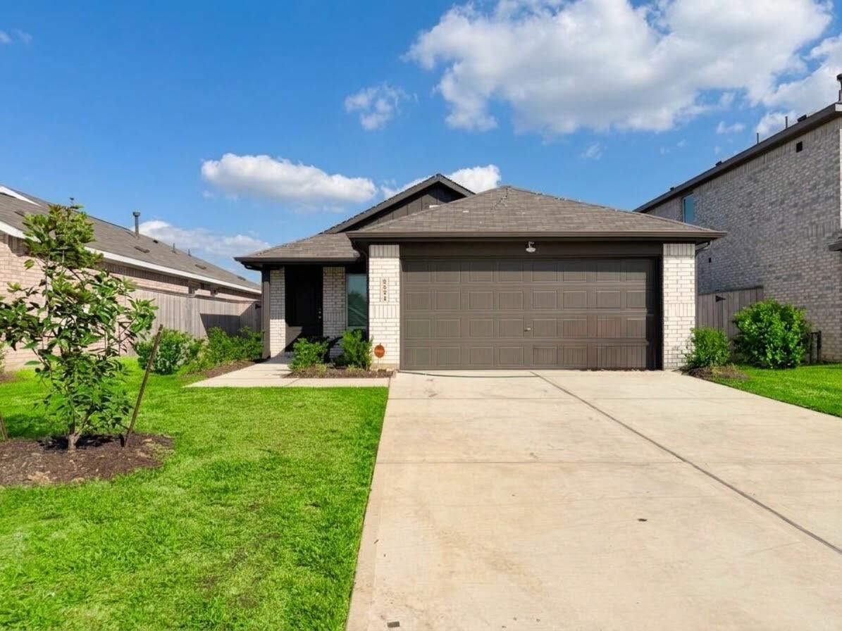 Property Photo: 6854 Flowering Ginger Lane TX 77493