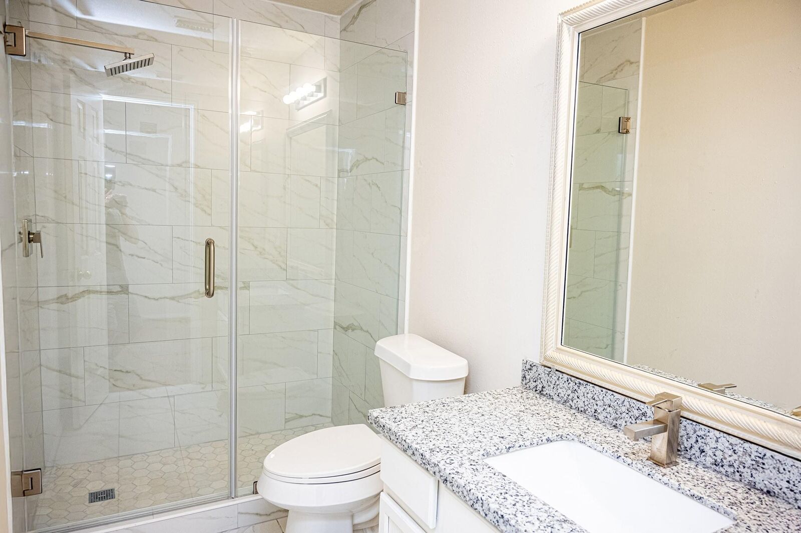 Property Photo: 13758 Maximos Drive TX 77083