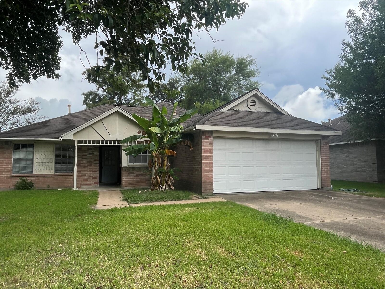 Property Photo:  343 Elder Vista Drive  TX 77598 