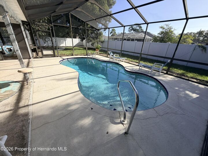 Property Photo: 2546 Commerce Avenue FL 34609