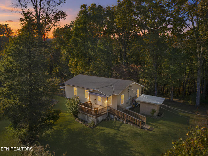 Property Photo:  2715 Cox Valley Rd  TN 38555 