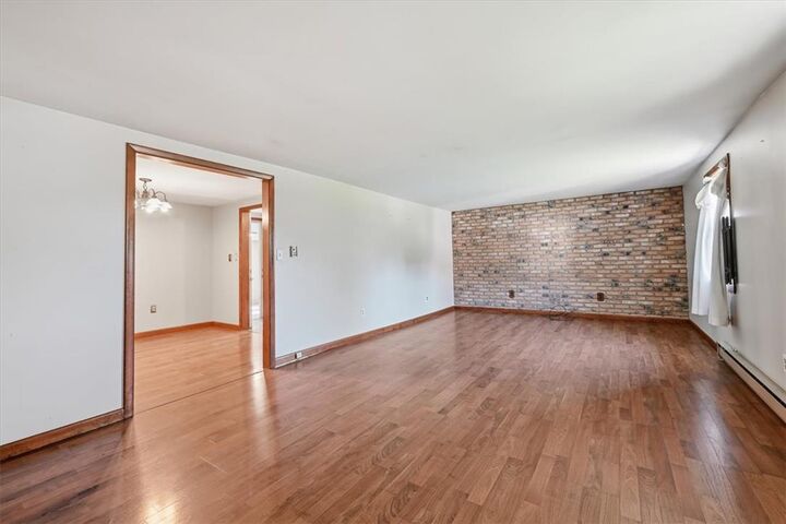 Property Photo:  1385 Morgan Hill Road  PA 18042 