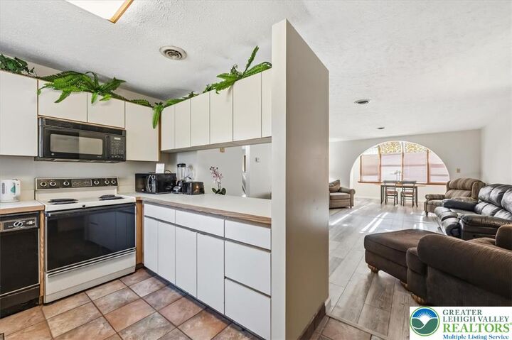 Property Photo: 130 Foxfire Drive 301 PA 18344