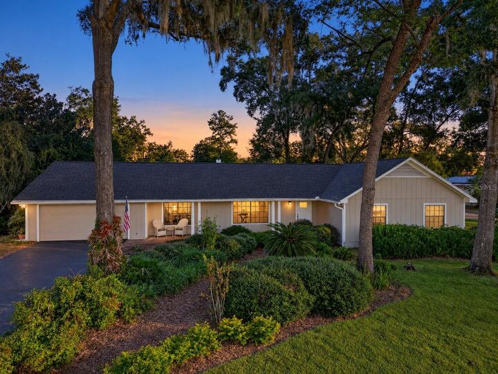 Property Photo: 3925 SE 17th Street FL 34471