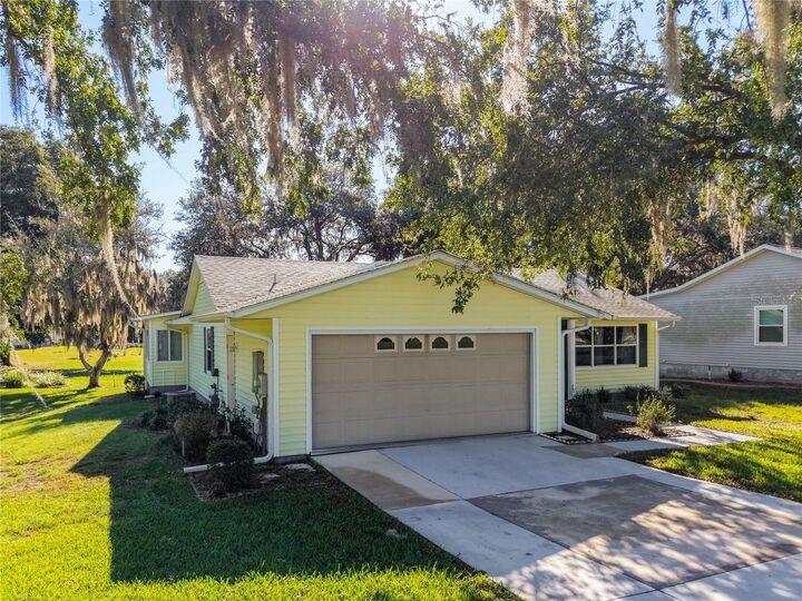 Property Photo:  1428 New Abbey Avenue  FL 34788 