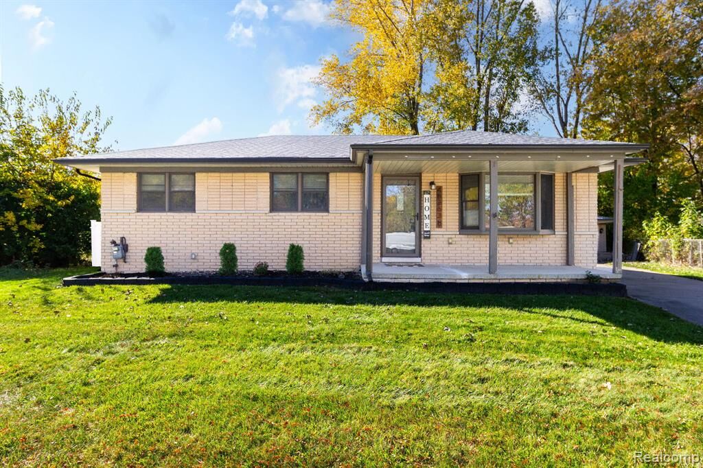 Property Photo: 48363 Donahue Drive MI 48047 2253