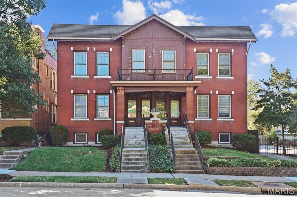 Property Photo:  3832 Shaw Boulevard A  MO 63110 