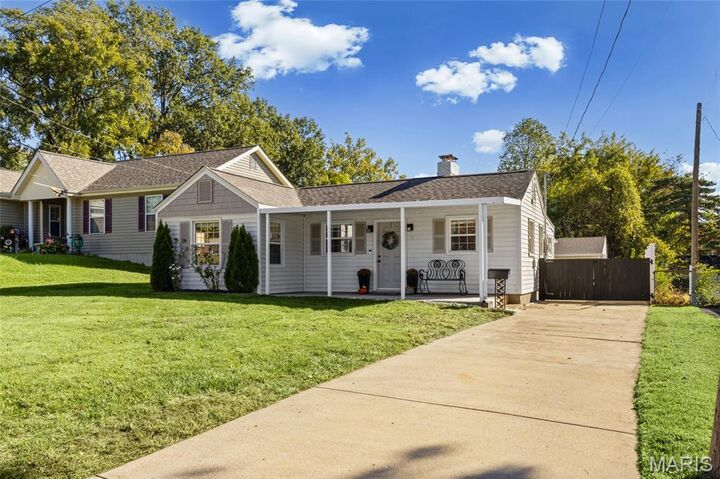 Property Photo: 7904 Kingwood Street MO 63123