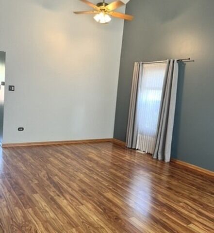 Property Photo: 1005 Singer Avenue IL 60439