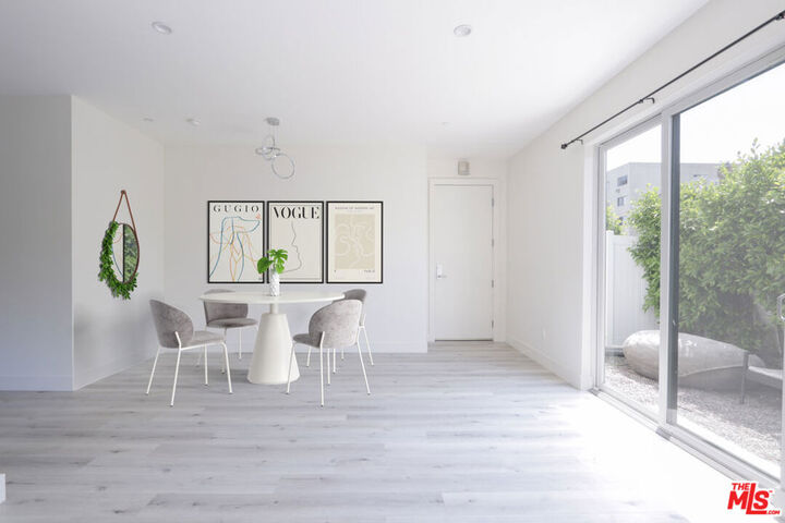 Property Photo:  5832 Tujunga Avenue 1  CA 91601 