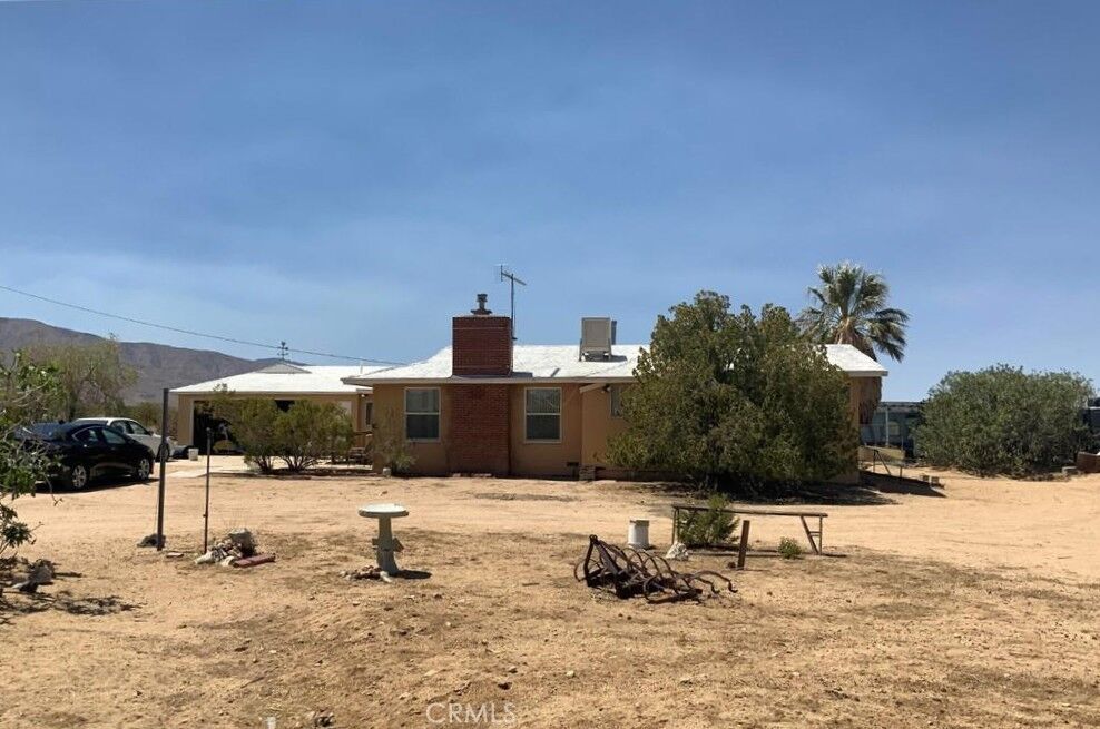 Property Photo: 5309 Larrea Road CA 92285
