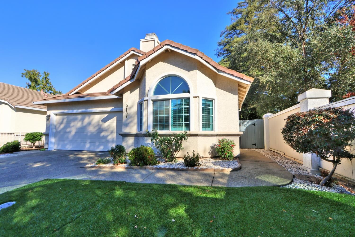 Property Photo:  9137 Nola Place  CA 95662 