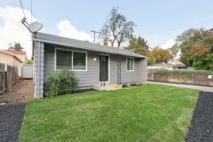 Property Photo:  2532 Santa Cruz Way  CA 95817 