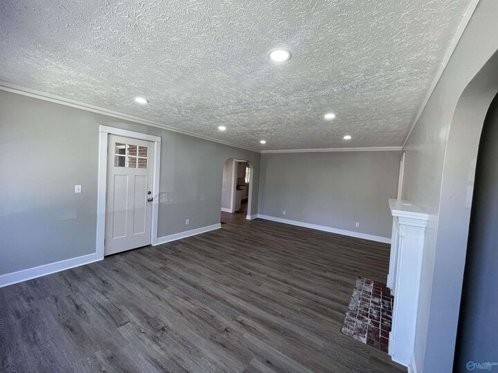 Property Photo: 212 S 8th Street AL 35903