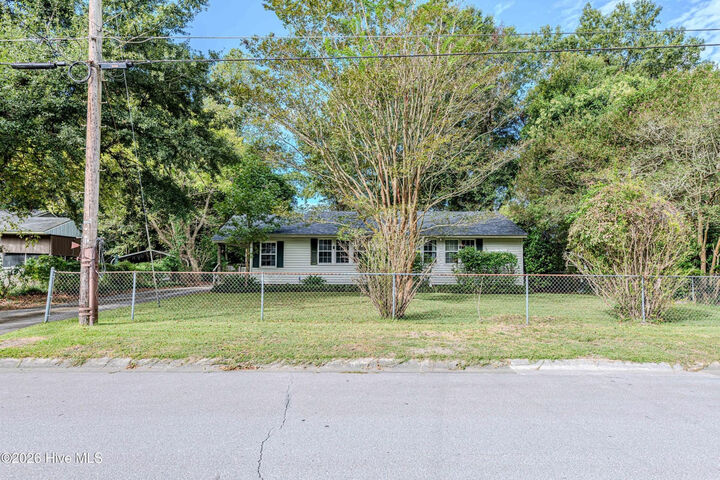 Property Photo: 519 Oak Lane NC 28540