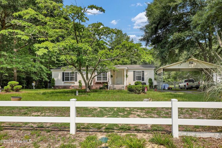 Property Photo: 570 King Drive NC 28443