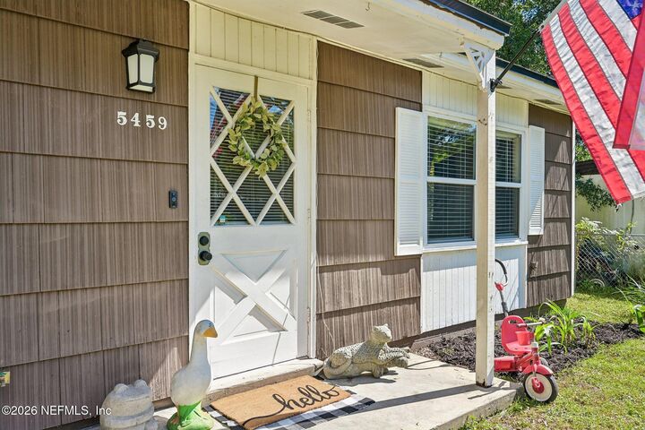 Property Photo:  5459 Carrin Lane  FL 32207 