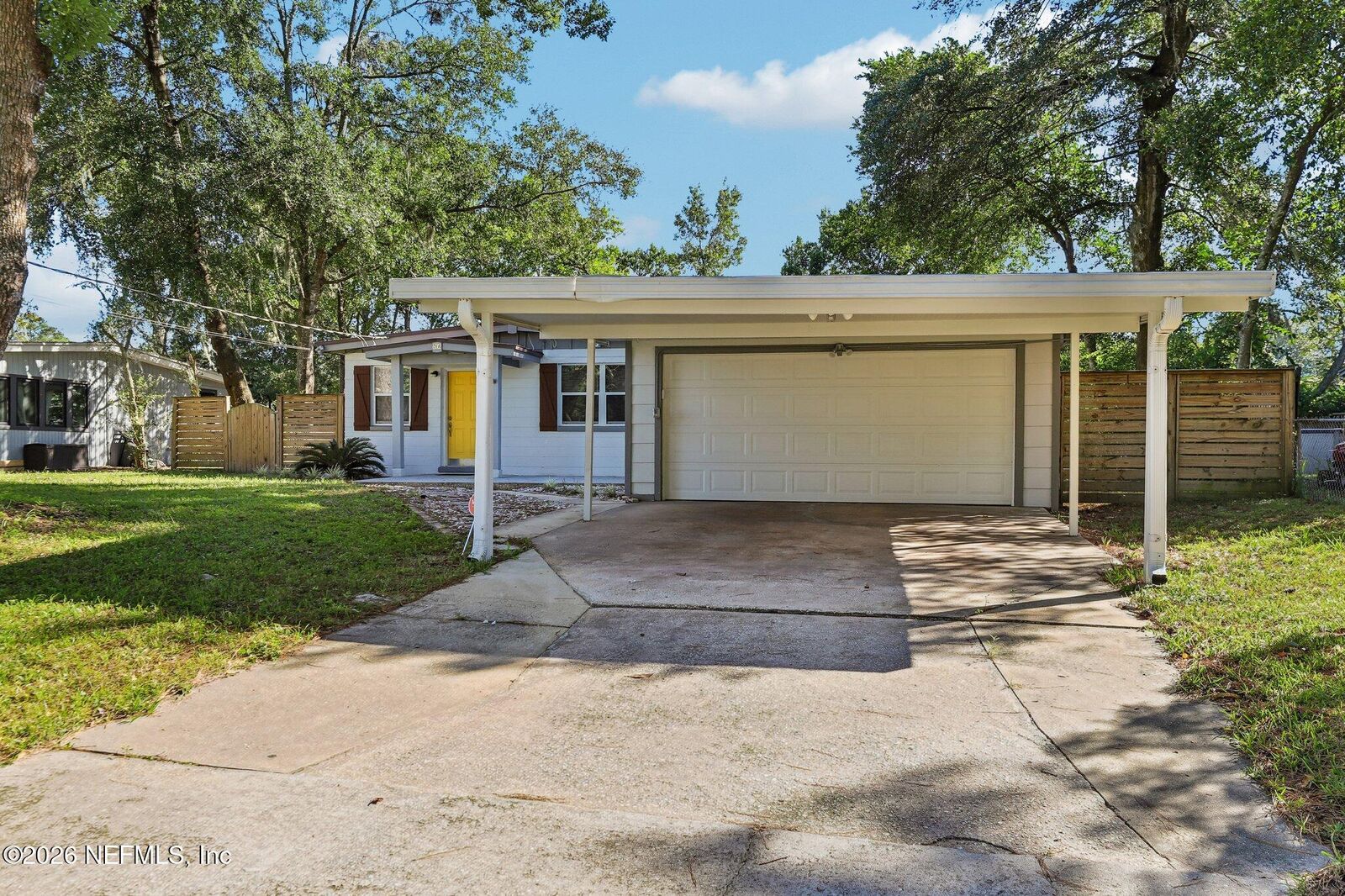 Property Photo:  6012 Edgefield Drive  FL 32205 