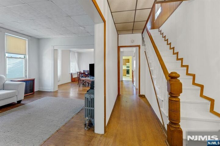 Property Photo:  470 Chestnut Street  NJ 07032 