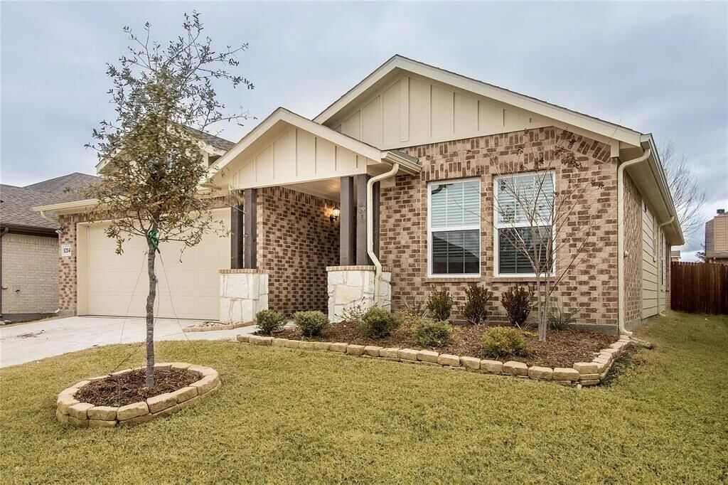 Property Photo: 1214 Erika Lane TX 75126